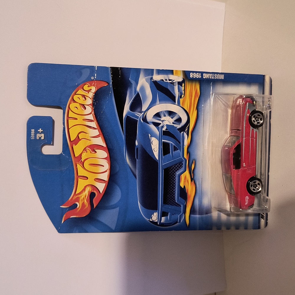B23 Hot Wheels 68 ford mustang bad card  with shipping protector
